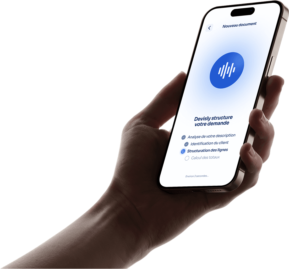 L’application Devisly sur un téléphone tenu en main.